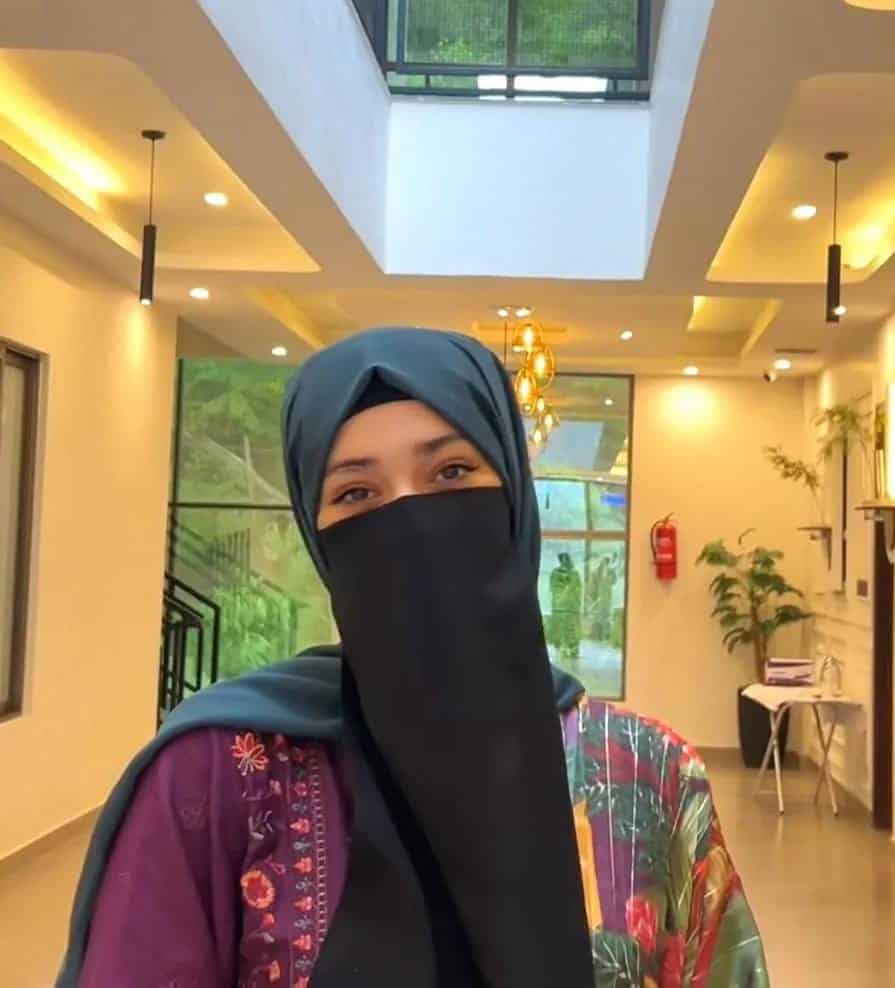 Misbah Arif - author